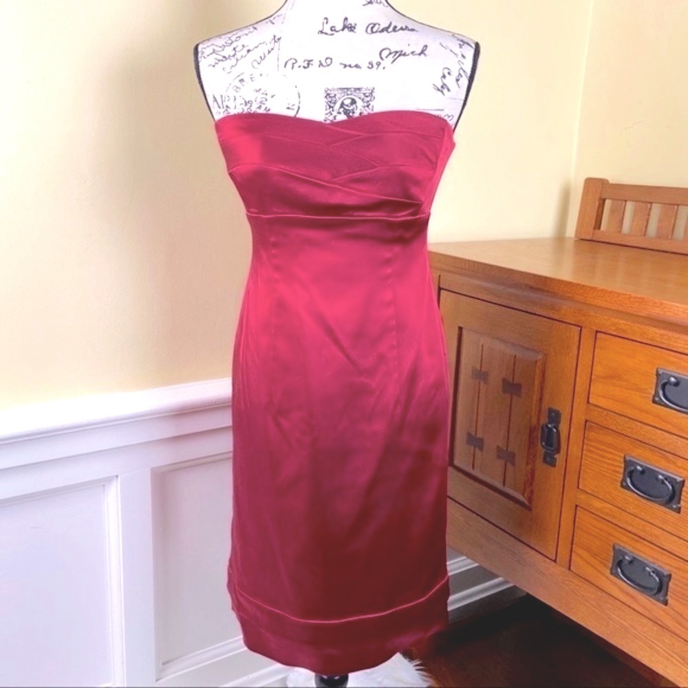 Tahari Arthur S. Levine Pleated Sheath Burgundy Dress - Picture 2 of 7